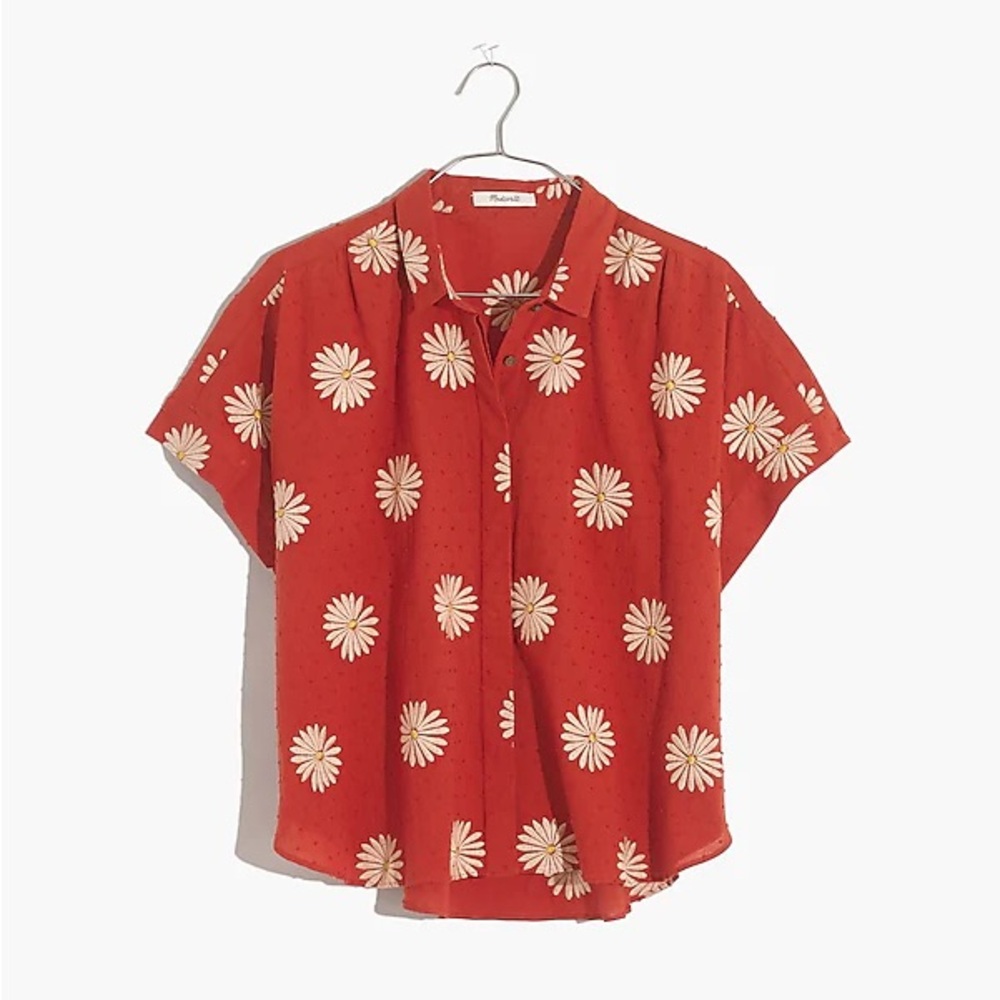 ❗️ISO❗️Daisy Daydream Embroidered Hilltop Shirt in Size XS or Small